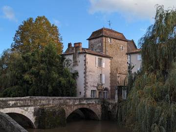 Cottage pour 2 personnes, avec jardin et vue à Confolens