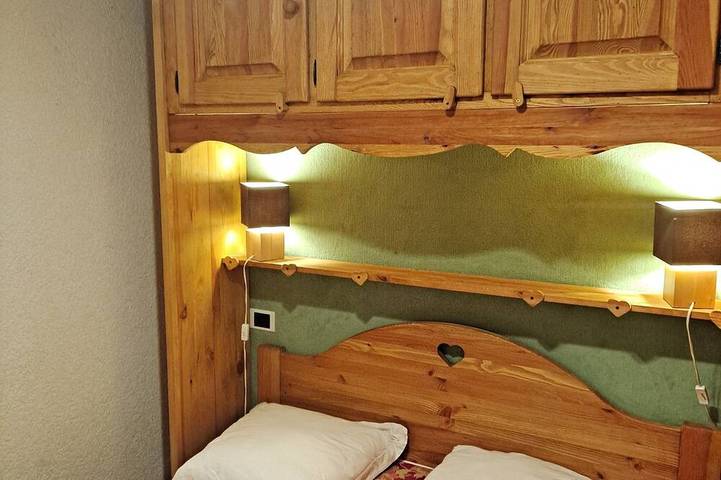 Gîte pour 4 personnes, avec terrasse dans Lac des Confins - 3