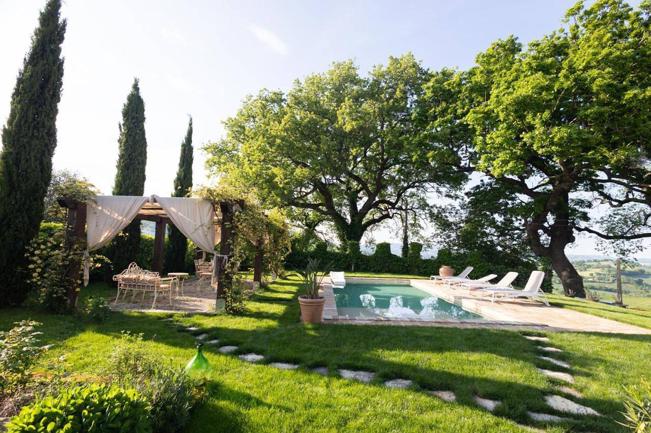 Three-Bedroom House in Fossombrone, Valle del Metauro