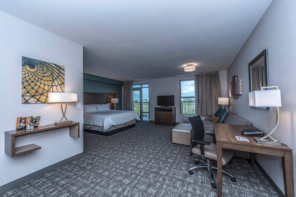 Staybridge Suites Charleston - Mount Pleasant in Mount Pleasant, Charleston County