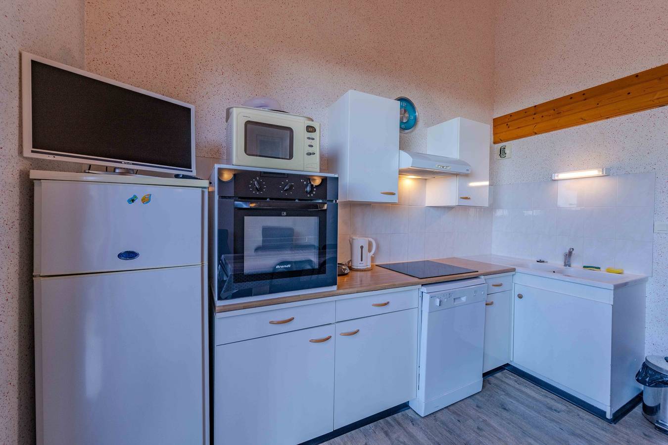 Appartement entier, Appartement 'Framboise Les Monts D'olmes' avec vue sur montagne et terrasse privée in Les Monts d'Olmes, Montferrier