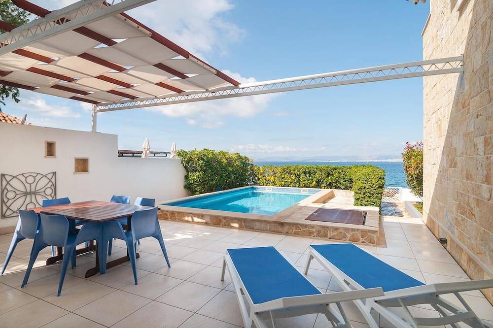 Beautiful home in Supetar in Supetar, Brac