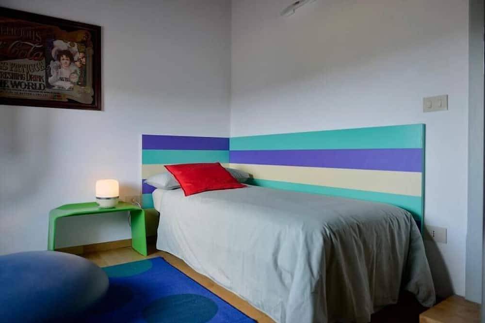 Ganze Wohnung, Green Bike Vintage - Countryside Tuscany Apartment with Pool in Capannoli, Pisa Provinz