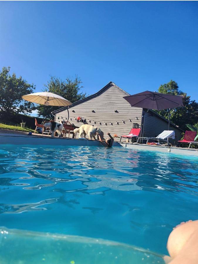 Appartement de vacances pour 4 personnes, avec Terrasse et Jardin ainsi que Piscine et Vue