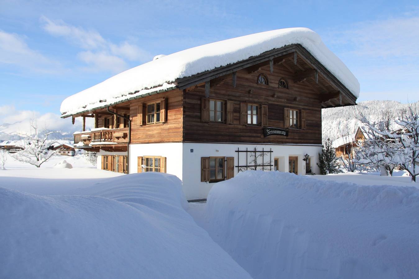 Ganze Ferienwohnung, Chalet Menkenhof - Ferienwohnung - Sonne-, 120m² und Balkon mit Bergblick in Reit im Winkl, Bayerische Alpen