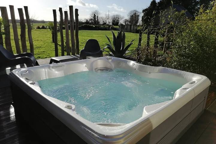 Maison de vacances pour 6 personnes, avec jardin ainsi que jacuzzi et terrasse - 1