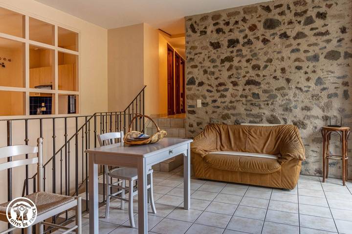 Gîte pour 6 personnes, avec jardin à Vernines - 3