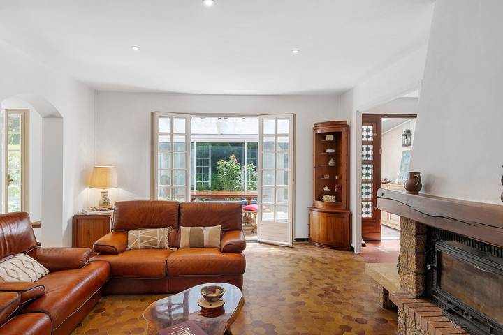 Maison de vacances avec parc, piscine privée, Wi-Fi et climatisation à Jaujac in Jaujac, Parc naturel régional des Monts d'Ardèche