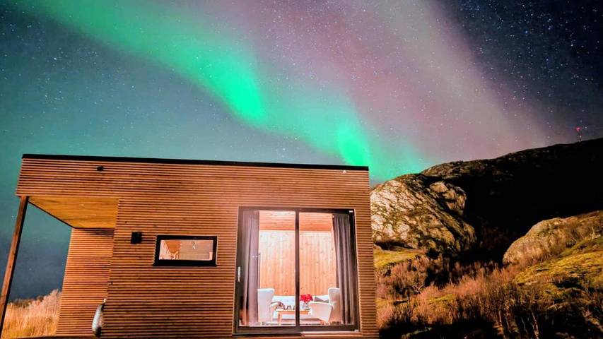 Ferienhaus für 2 Personen, mit Ausblick und Garten sowie Terrasse in Troms - 2