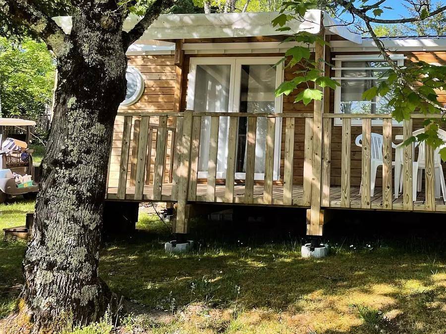 Camping Au P'tit Bonheur - Mobile home 6 persons - Comfort 3 Rooms 4/6 People in Peyrillac-et-Millac, Périgord Noir