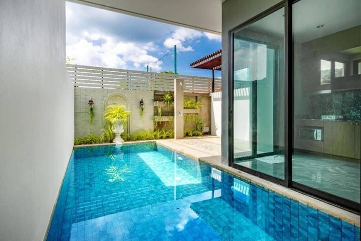Villa för 6 Personer, med trädgård och pool i Kamala