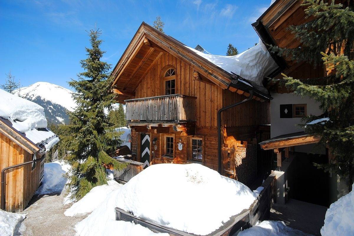 Kaiser-Franz-Josef Hütten (3) in Tuxer Alpen, Hochfügen