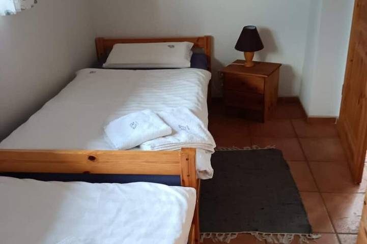 Ganze Wohnung, Aalhaus Wustrow Wohnung zum Hof  900m zum Strand in Wustrow, Fischland