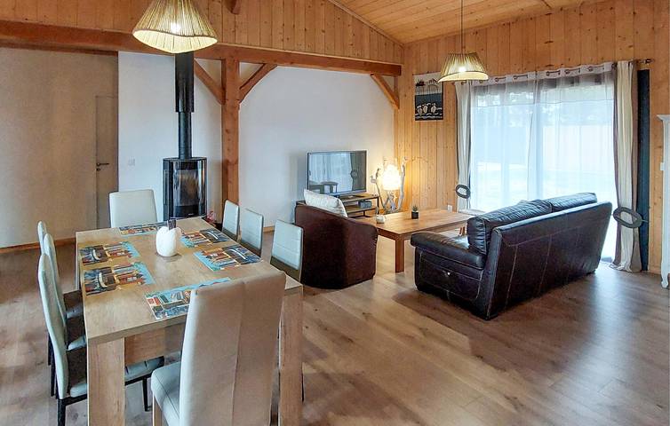 Location de vacances pour 6 personnes, avec jardin ainsi que piscine et terrasse dans Montalivet-les-Bains - 3