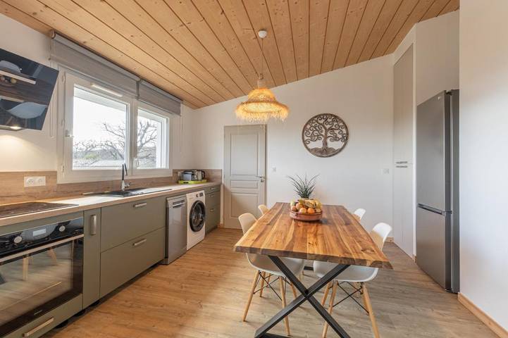 Location de vacances pour 2 personnes, avec vue ainsi que jardin et piscine, animaux acceptés à Salazac - 4