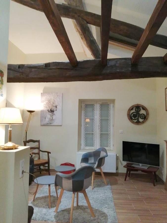 Gîte pour 4 personnes, avec Jardin et Vue dans Fain-lès-Montbard