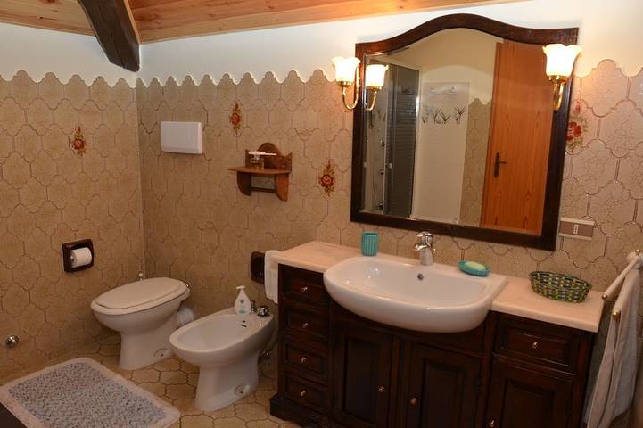 Ferienwohnung für 6 Personen, mit Garten und Balkon in Porto Valtravaglia - 4