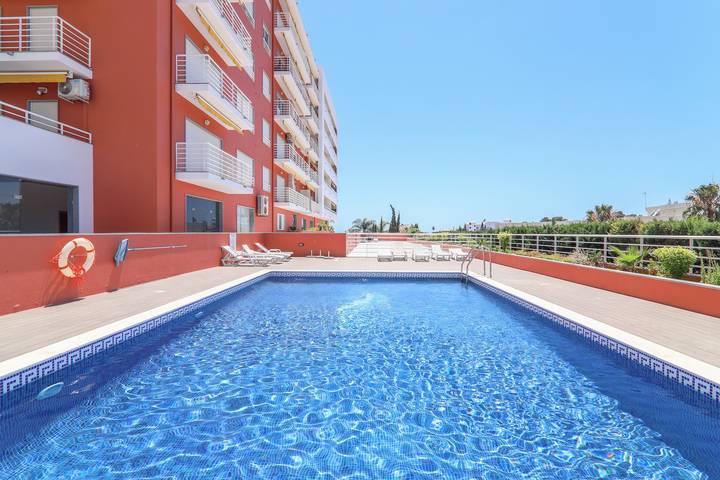 Gîte pour 4 personnes, avec Balcon à Armação de Pera