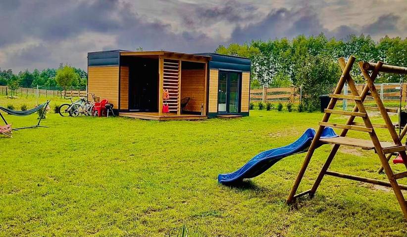 Domek letniskowy dla 4 osób, z basen i basen dla dzieci oraz ogród i widok, zwierzęta dozwolone na Mazury