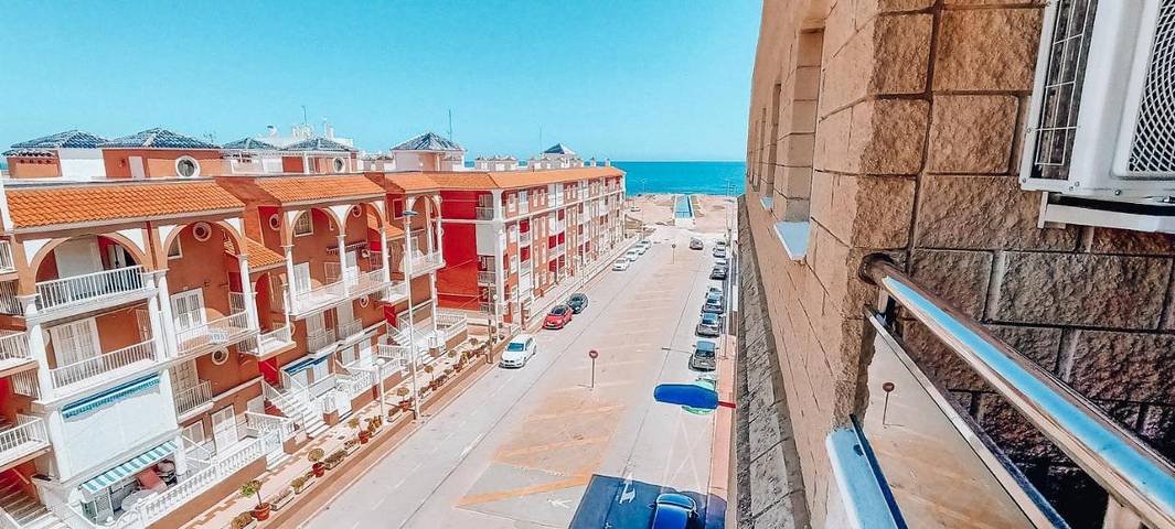 Apartamento de vacaciones para 4 personas, con vistas al lago además de vistas y balcón - 1