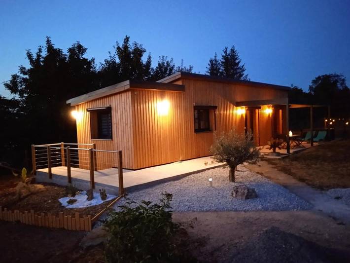 Location de vacances pour 4 personnes, avec jacuzzi et terrasse à Villiers-sur-Yonne