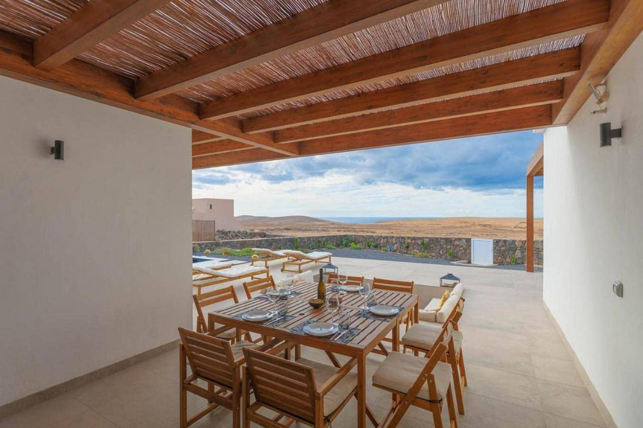 Casa Magafral Tindaya with heated pool in Tindaya, La Oliva