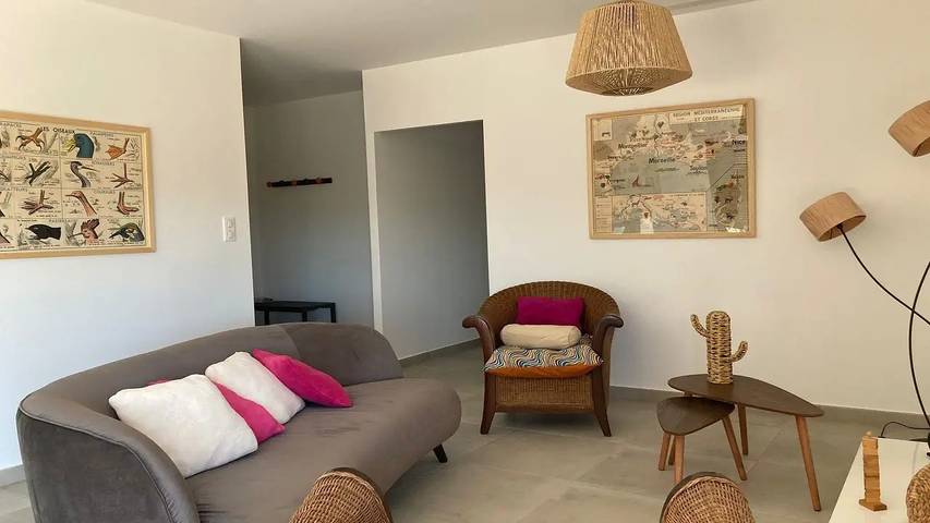 Location de vacances pour 7 personnes, avec piscine et jardin à Sainte-Valière