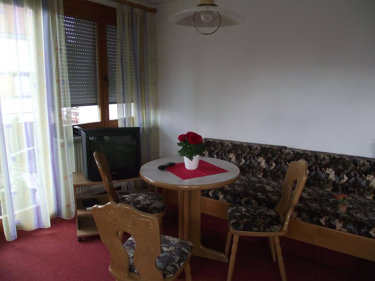 Dreibettzimmer Mit Dusche Und Wc 2 in Sipplingen, Region Bodensee-Oberschwaben