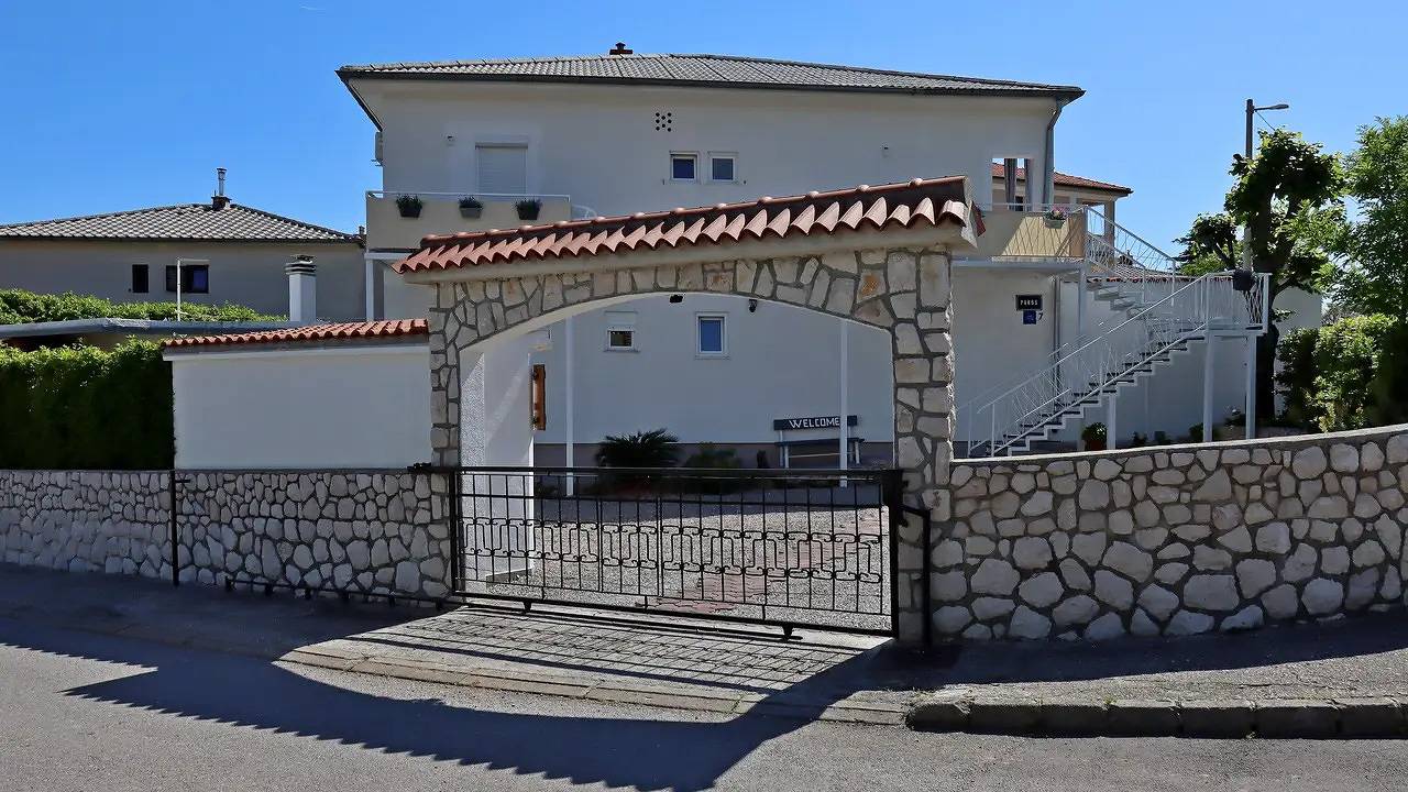 Appartamento vacanze a Kvarn a partire da 77€ a notte