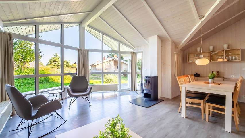Ferienhaus mit Meerblick für 6 Personen, mit Garten und Terrasse sowie Whirlpool und Sauna in der Lübecker Bucht