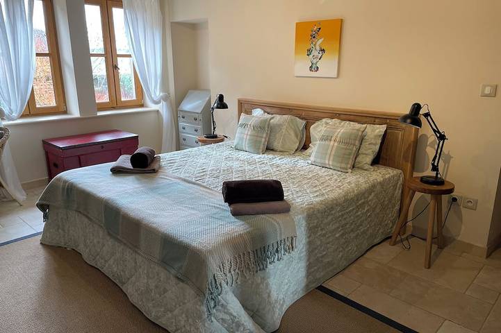 Location de vacances pour 4 personnes dans La Vineuse sur Fregande - 2