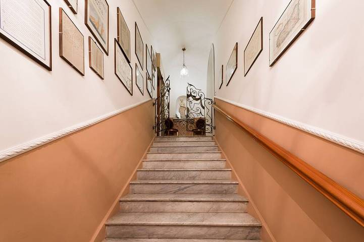 Ferienhaus für 4 Personen, mit Balkon und Whirlpool sowie Garten