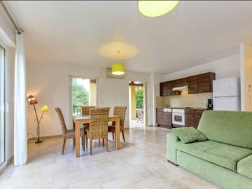 Location De Vacances pour 4 Personnes dans Montauroux, Région de Draguignan, Photo 1