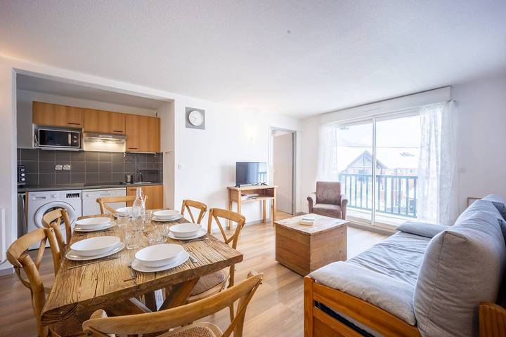 Gîte pour 8 personnes, avec balcon et piscine à Peyragudes - 2