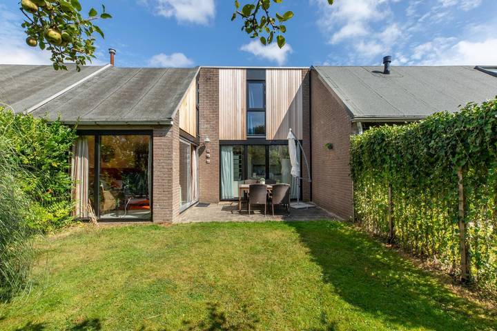 Ferienhaus für 4 Personen, mit Terrasse und Garten in Westenschouwen
