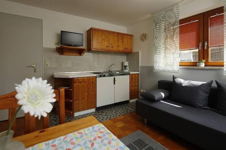 Ferienwohnung für 3 Personen, mit Pool und Balkon in Hohenberg an der Eger - 4