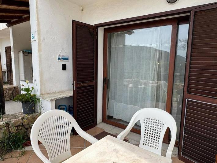 Gîte pour 3 personnes, avec piscine ainsi que jardin et vue, animaux acceptés dans Sole Ruiu - 3