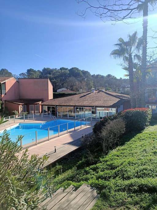 Appartement de vacances pour 2 personnes, avec Balcon et Piscine à Mouans-Sartoux