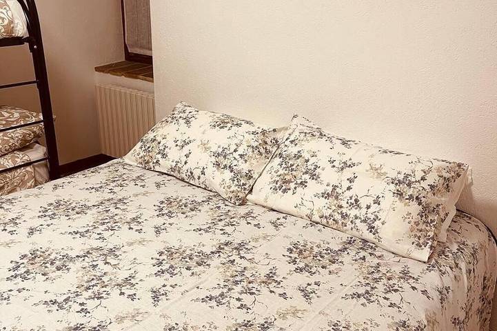 Casa di pietra in Foresto Sparso, Prealpi Bergamasche Orientali
