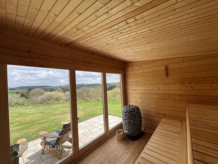 Ferienhaus für 32 Personen, mit Whirlpool und Terrasse sowie Sauna und Balkon/Terrasse in Hellenthal - 2
