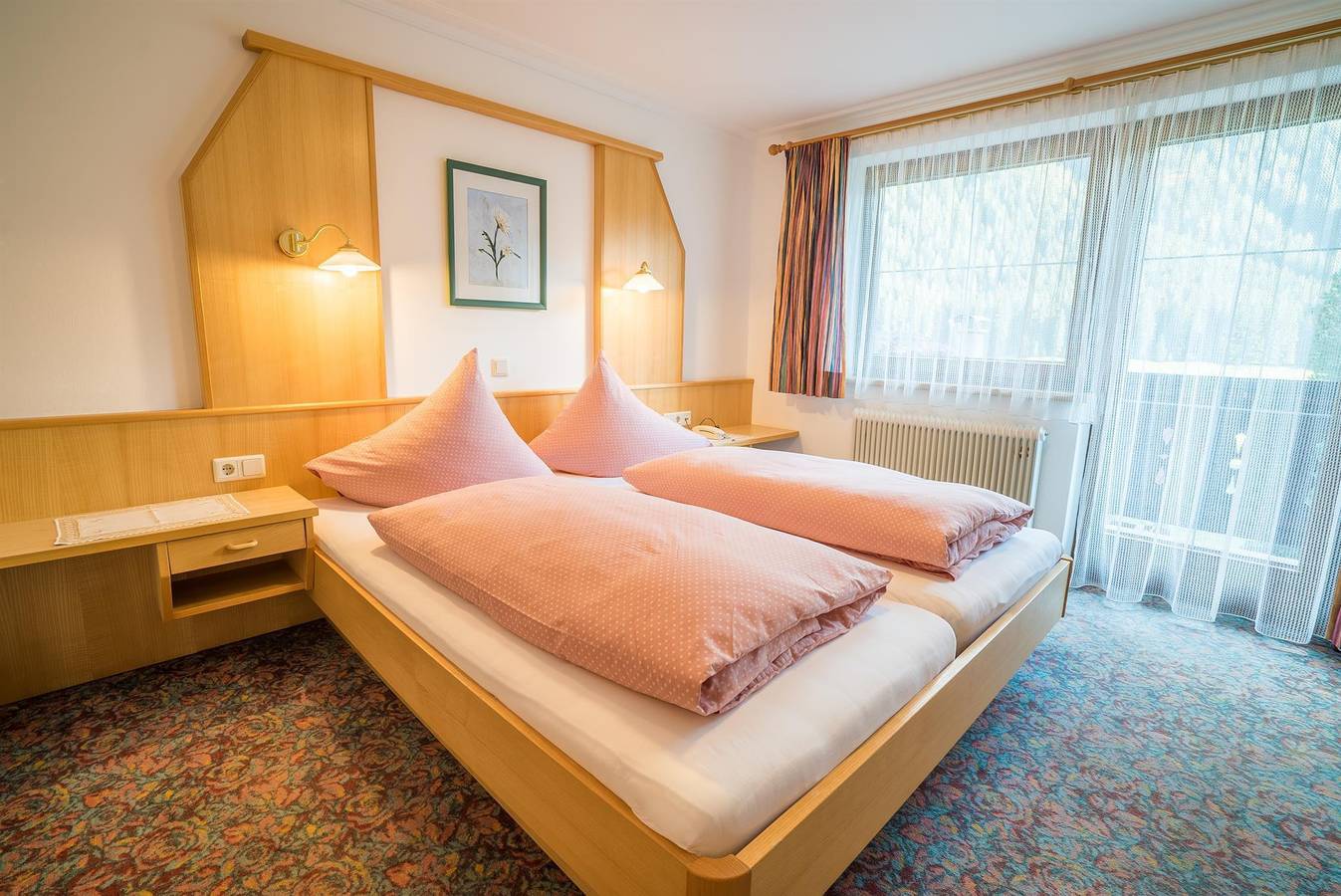 Ganze Ferienwohnung, Doppelzimmer mit Dusche, Wc in Madseit, Hintertux