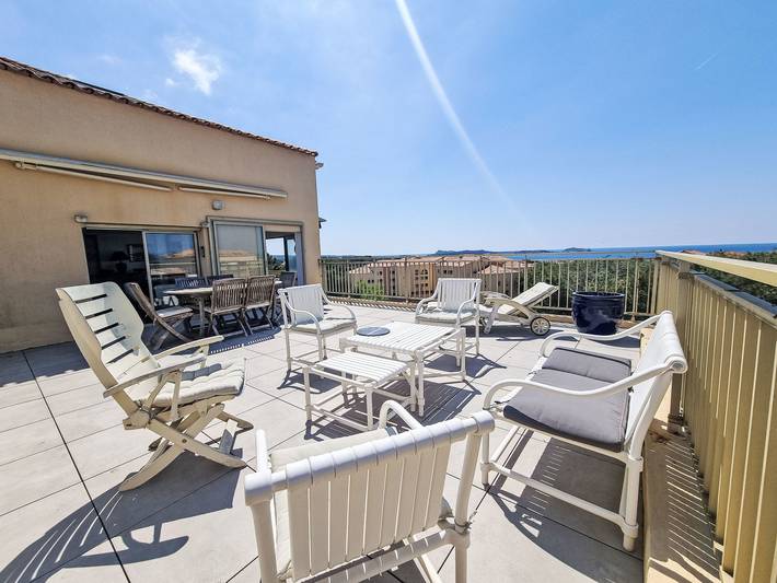 Gîte pour 10 personnes, avec terrasse et jardin dans La Coudoulière - 3