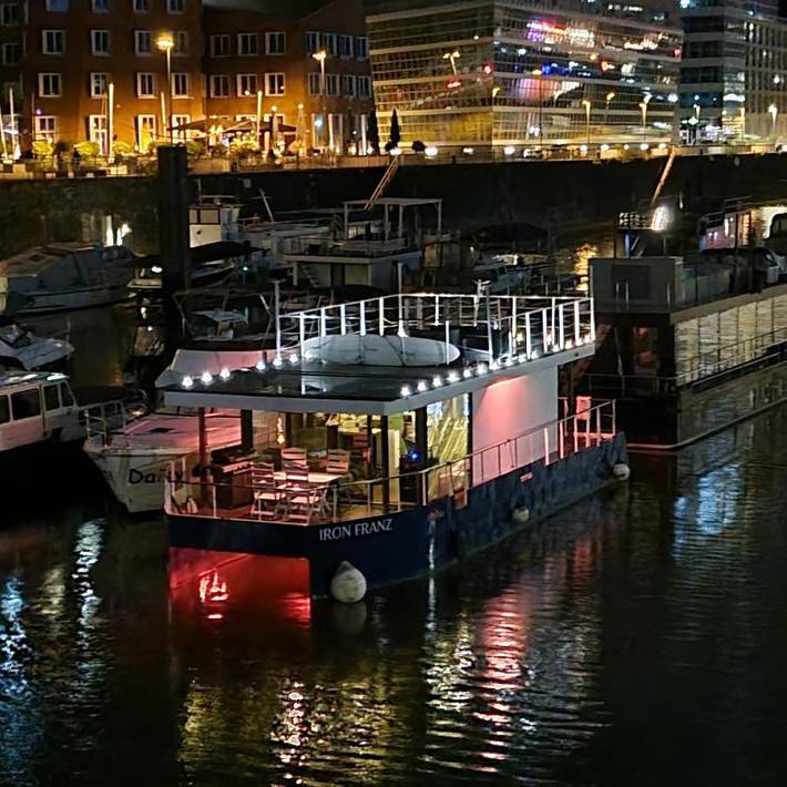 Boot für 4 Personen, mit Terrasse, mit Haustier in Nordrhein-Westfalen - 2