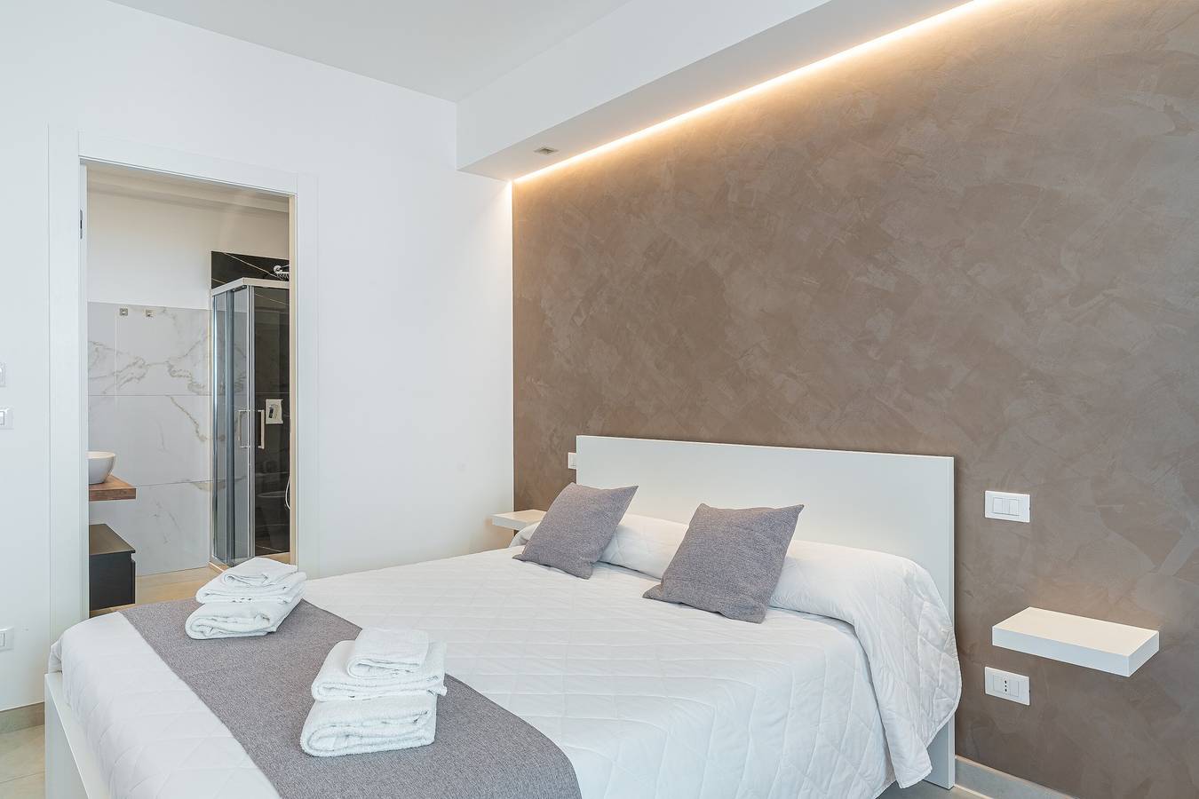 Bed and Breakfast 'Aura Beb - Tripla' in Pachino, Provincia de Siracusa