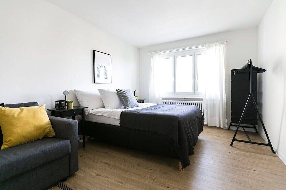 Appartamento intero, Modern flat w/Netflix, balcony & top location in Lucerna, Lago dei Quattro Cantoni