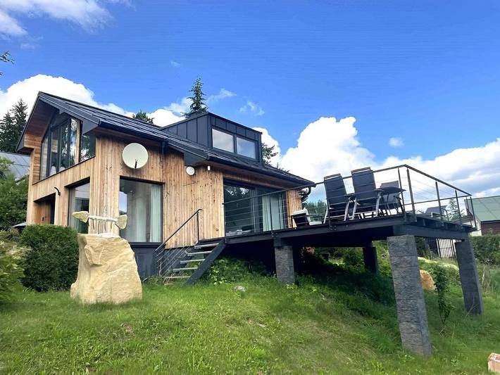 Apartament wakacyjny dla 5 osób, z Balkon i Taras oraz Ogród i Widok na jezioro w Trutnov