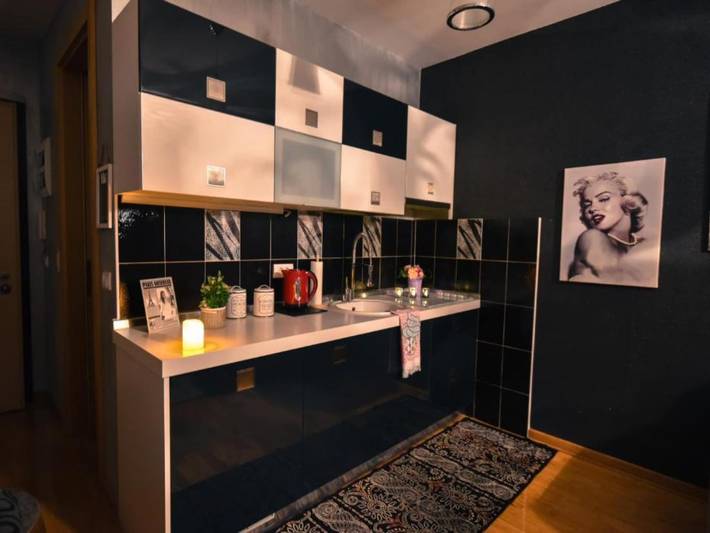 Ferienwohnung für 4 Personen, mit Pool, kinderfreundlich in Budva