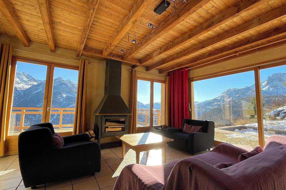 Chalet familial 10 pers. Serre Chevalier Briançon, vue exceptionnelle. in Puy-Saint-André, Serre Chevalier
