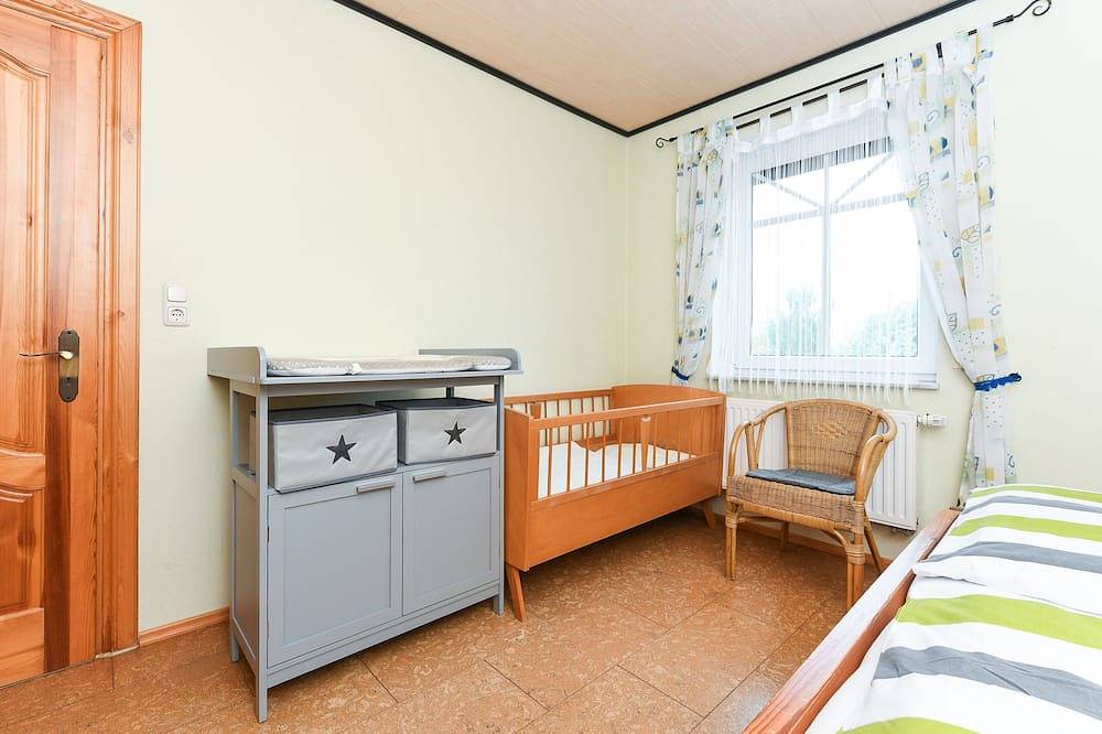 Ganze Wohnung, Ferienwohnung Lee - Haus Flinthörn in Altharlingersiel, Neuharlingersiel