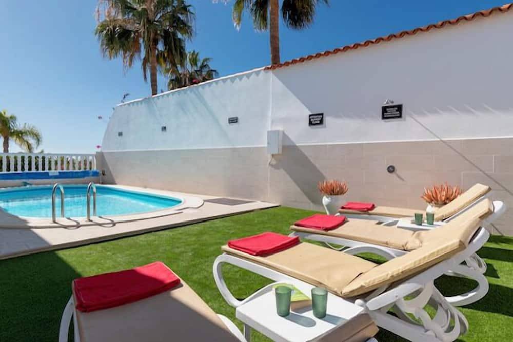Casa vacanza a Adeje a partire da 394€ a notte